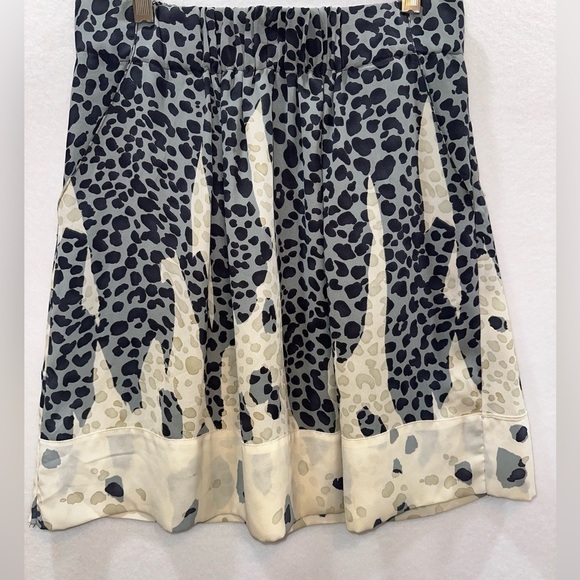 2 for $26 CABI Bella Leopard Skin Print Stretch Skirt Flowy Pockets Small - Picture 4 of 8